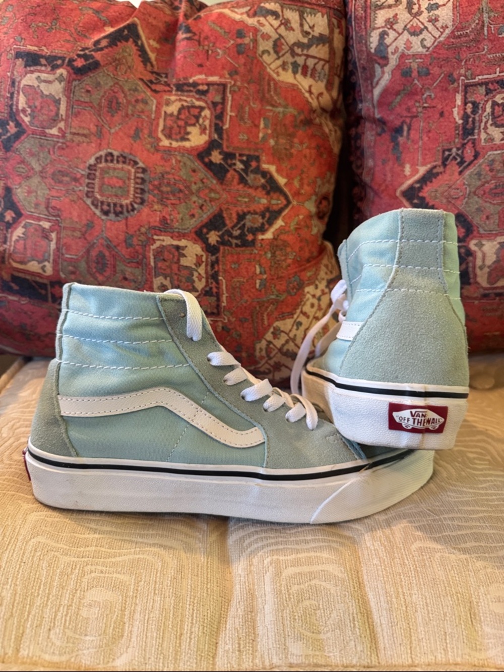 Mint green Vans high-tops 8W or 6.5M